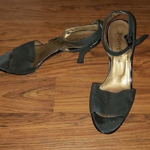 Yves Saint Laurent - Black Sandal